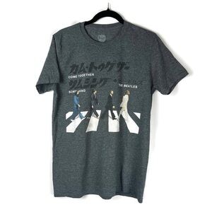THE BEATLES Brand Men's Abbey Road Japanese Print Gray T-Shirt (2010 Apple) Med